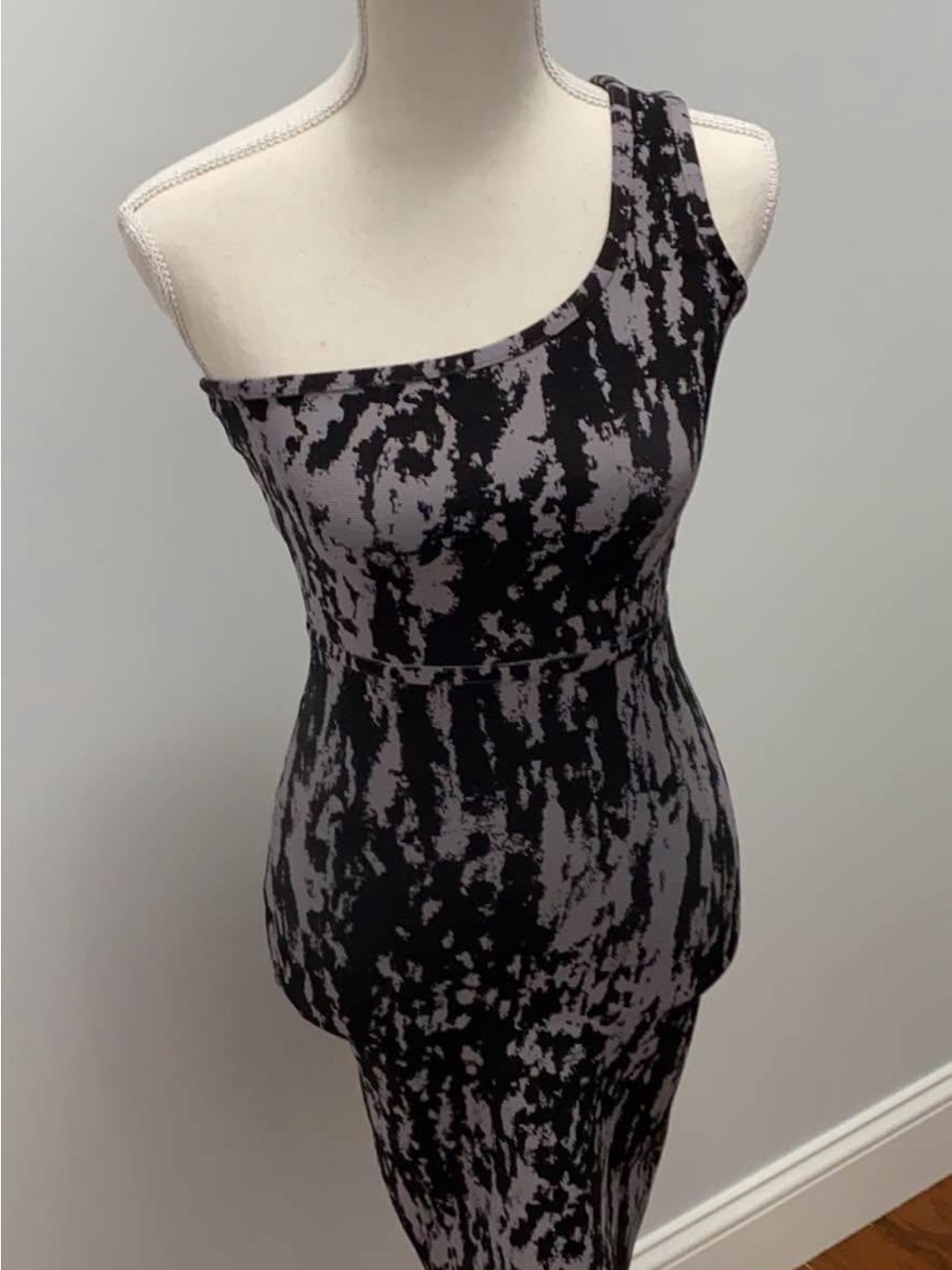 BCBGMaxAzria One-Shoulder Black and Gray Abstract Bodycon Dress
